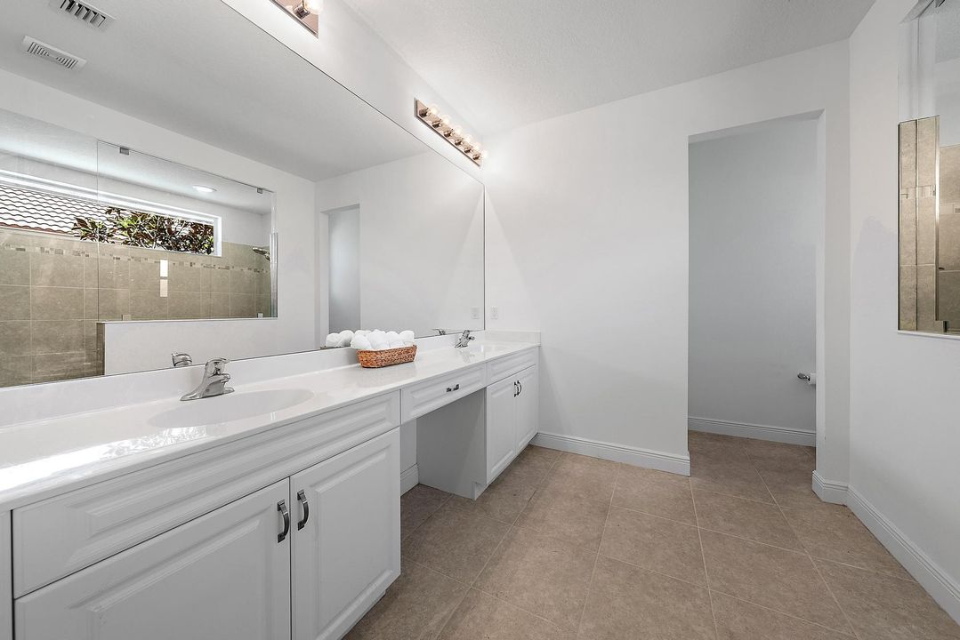 Active With Contract: $405,000 (2 beds, 2 baths, 1832 Square Feet)