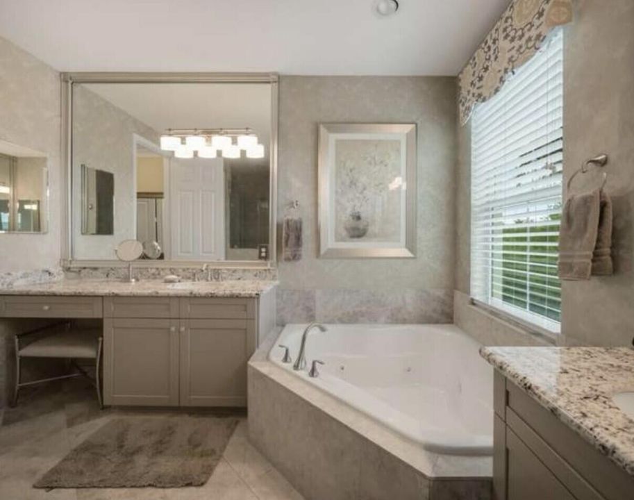 Под контрактом: $4,200 (3 спален, 2 ванн, 2154 Квадратных фут)