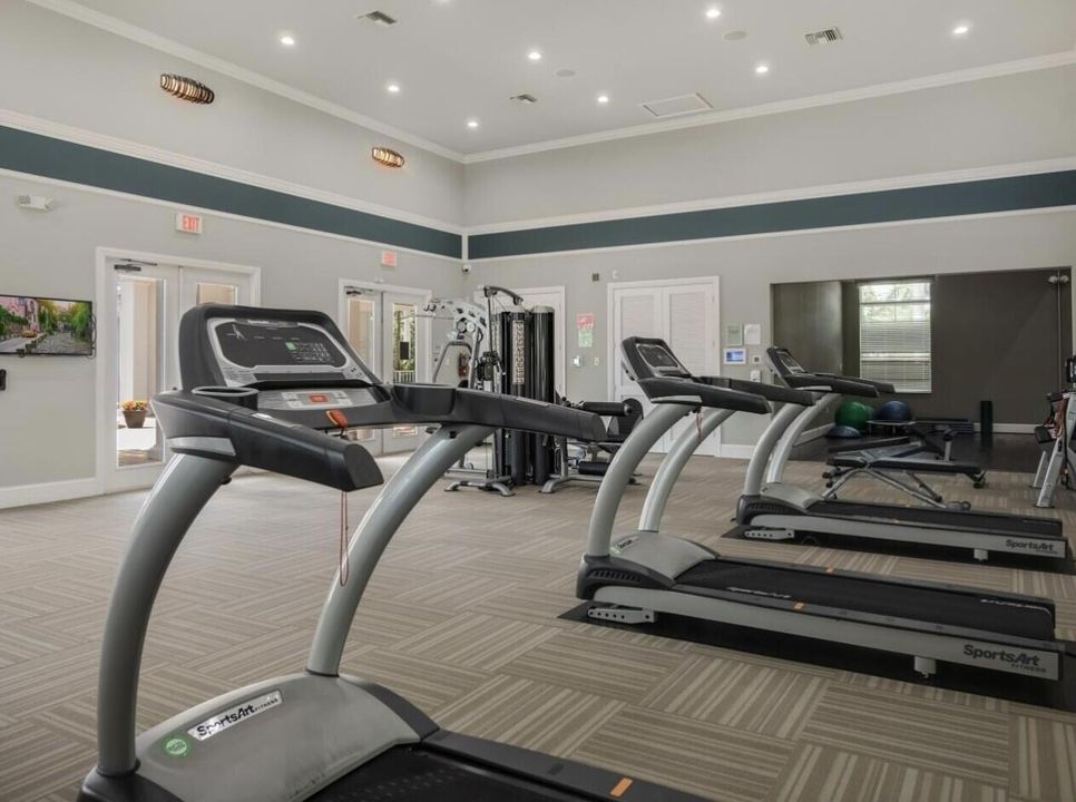 Под контрактом: $4,200 (3 спален, 2 ванн, 2154 Квадратных фут)