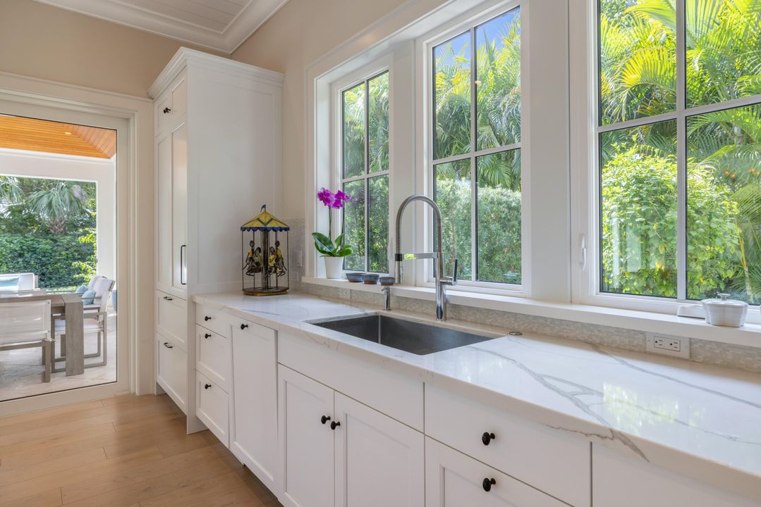 待售: $3,495,000 (3 贝兹, 3 浴室, 2140 平方英尺)