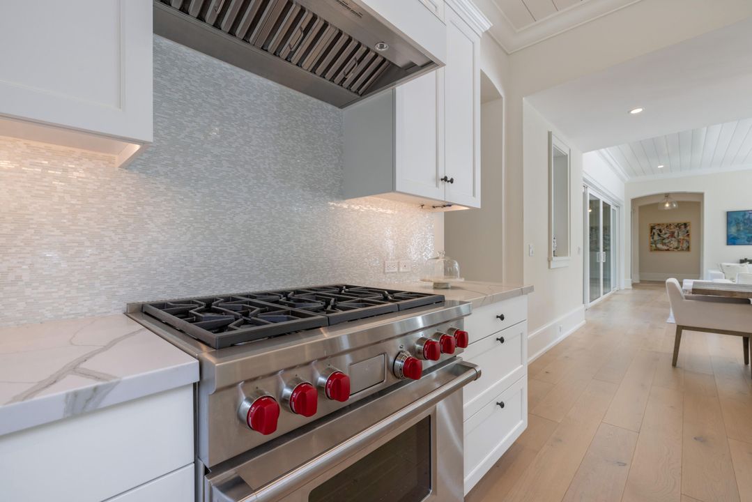 待售: $3,495,000 (3 贝兹, 3 浴室, 2140 平方英尺)