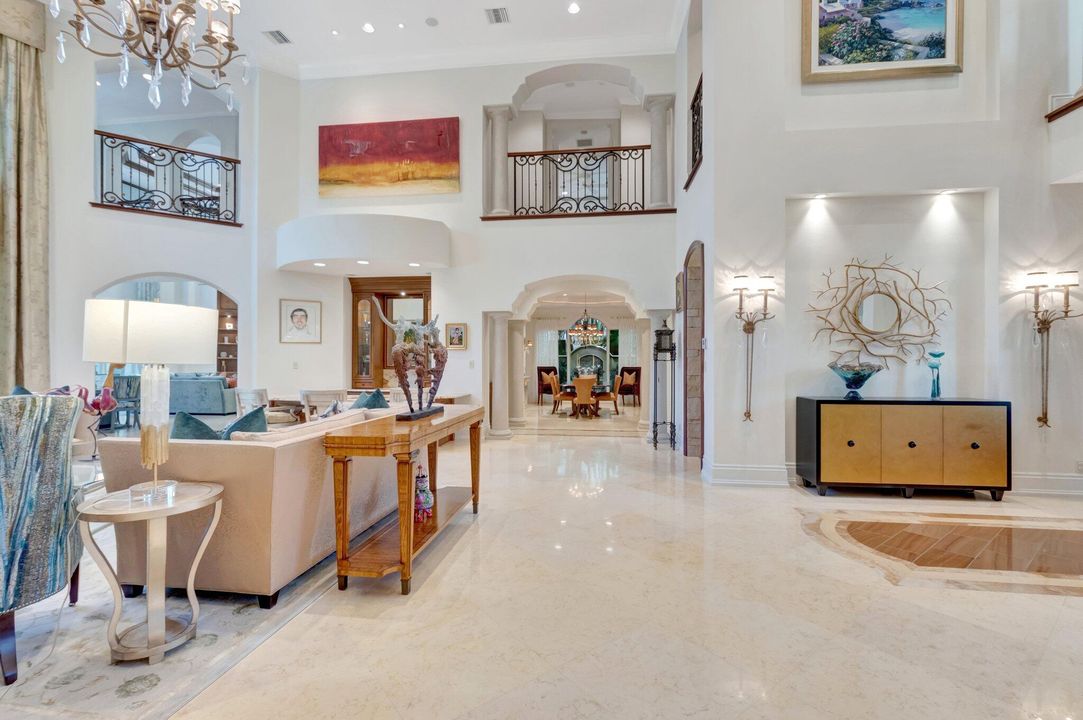 For Sale: $4,450,000 (5 beds, 6 baths, 7728 Square Feet)