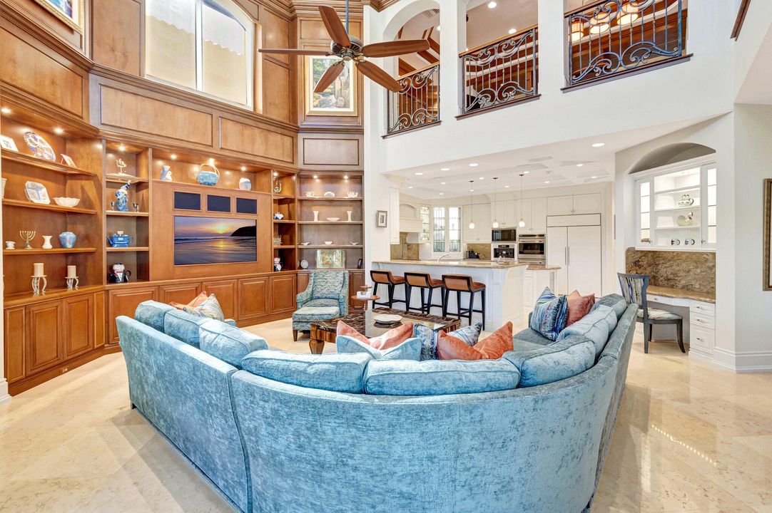 For Sale: $4,450,000 (5 beds, 6 baths, 7728 Square Feet)