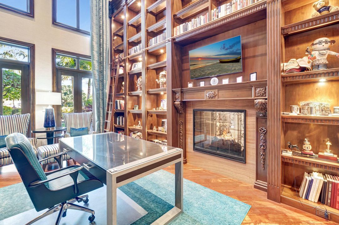 For Sale: $4,450,000 (5 beds, 6 baths, 7728 Square Feet)