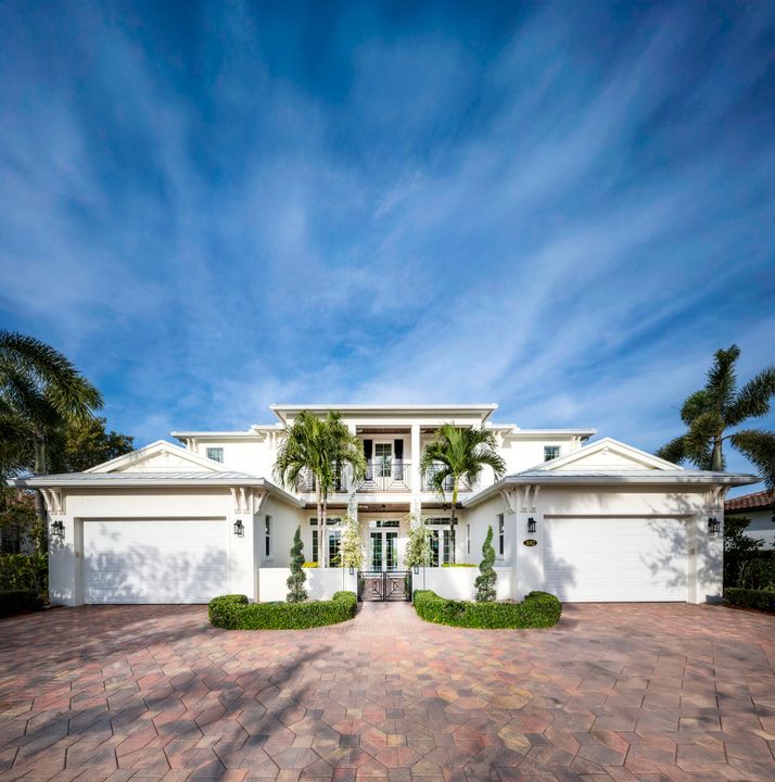 For Sale: $4,450,000 (5 beds, 7 baths, 5958 Square Feet)