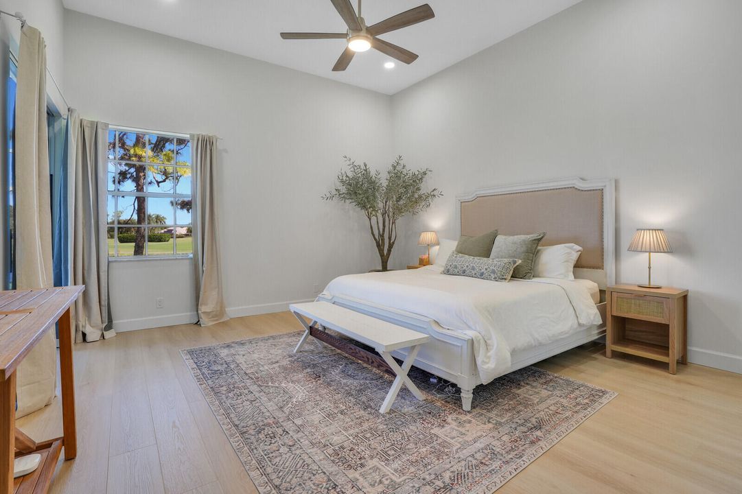 Activo con contrato: $6,400 (3 camas, 2 baños, 2006 Pies cuadrados)