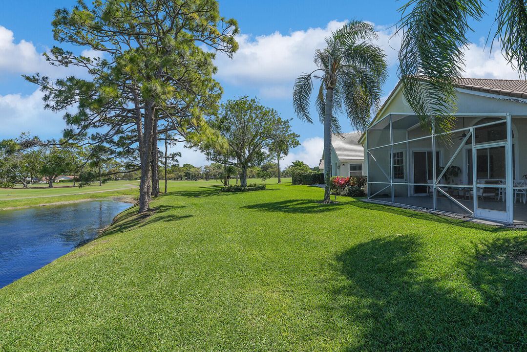 Activo con contrato: $6,400 (3 camas, 2 baños, 2006 Pies cuadrados)