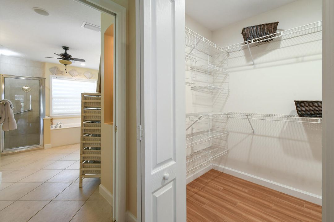 待售: $899,000 (3 贝兹, 2 浴室, 2641 平方英尺)