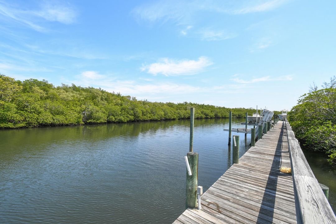 待售: $899,000 (3 贝兹, 2 浴室, 2641 平方英尺)