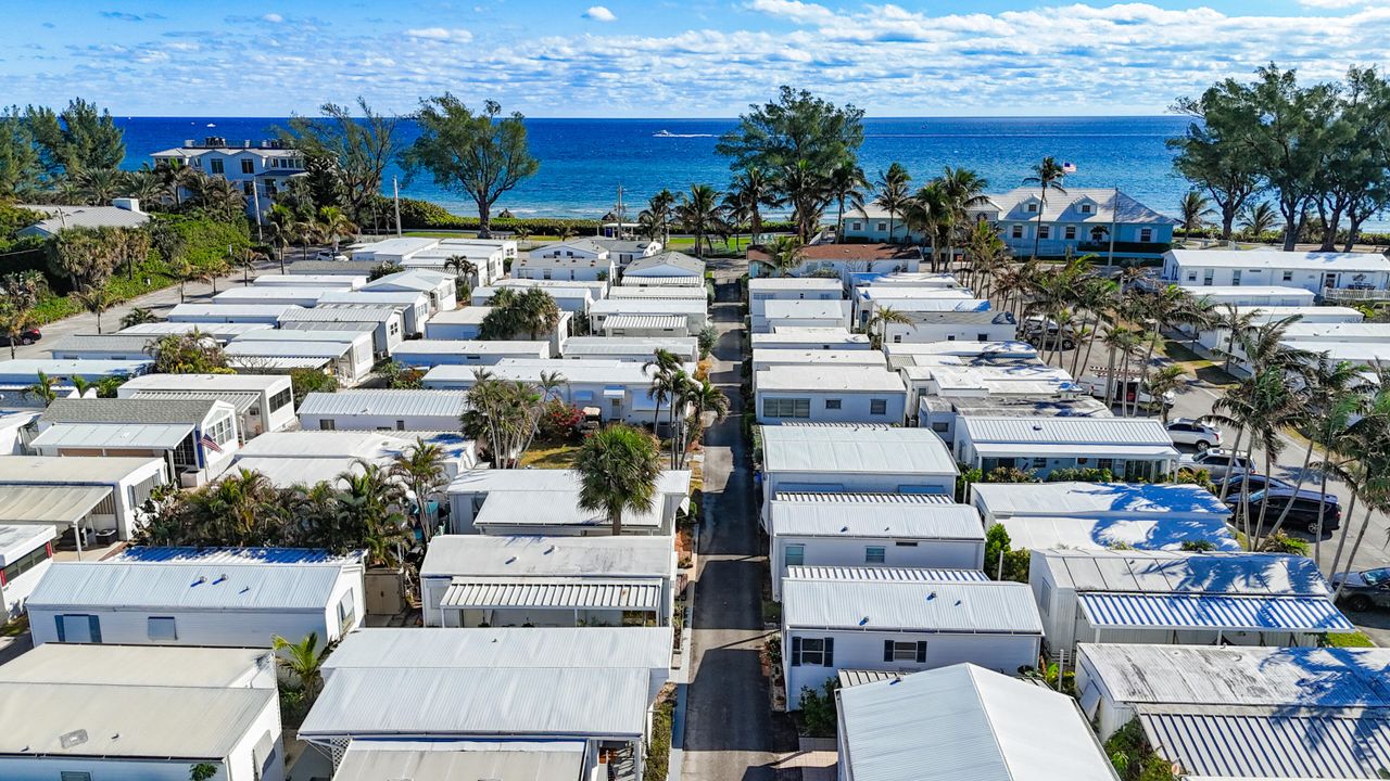 На продажу: $290,000 (1 спален, 1 ванн, 320 Квадратных фут)