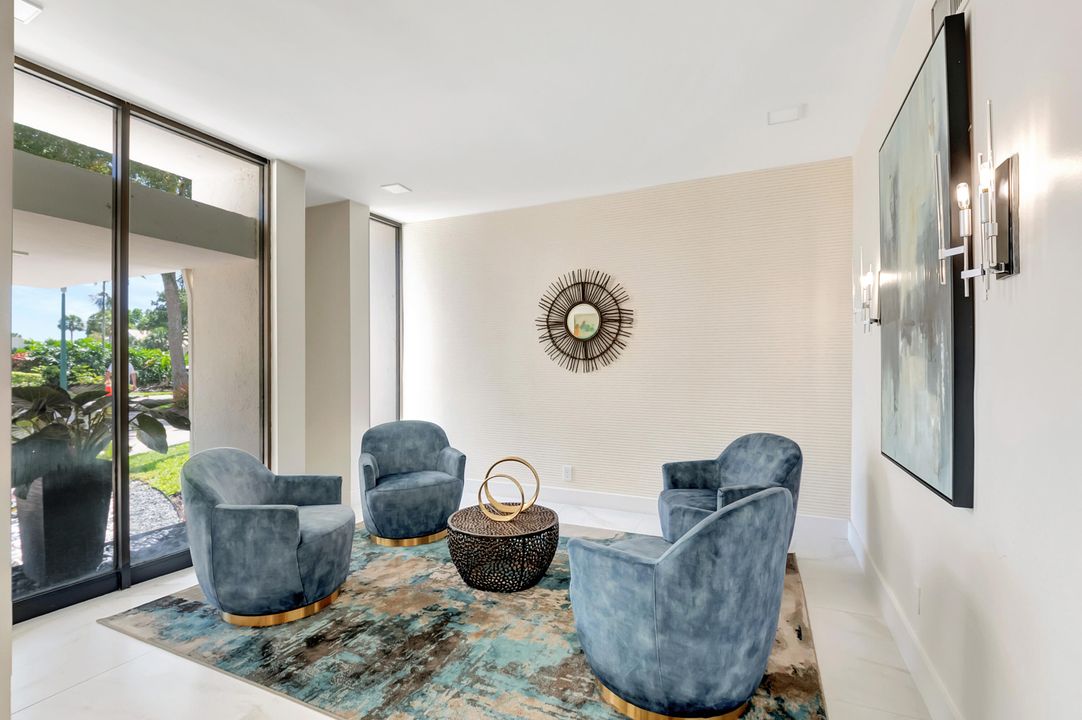 For Sale: $269,000 (2 beds, 2 baths, 1050 Square Feet)