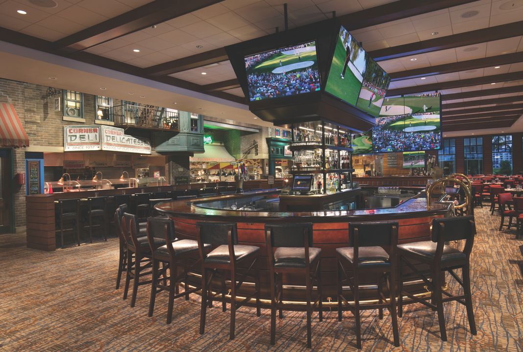 For Sale: $269,000 (2 beds, 2 baths, 1050 Square Feet)