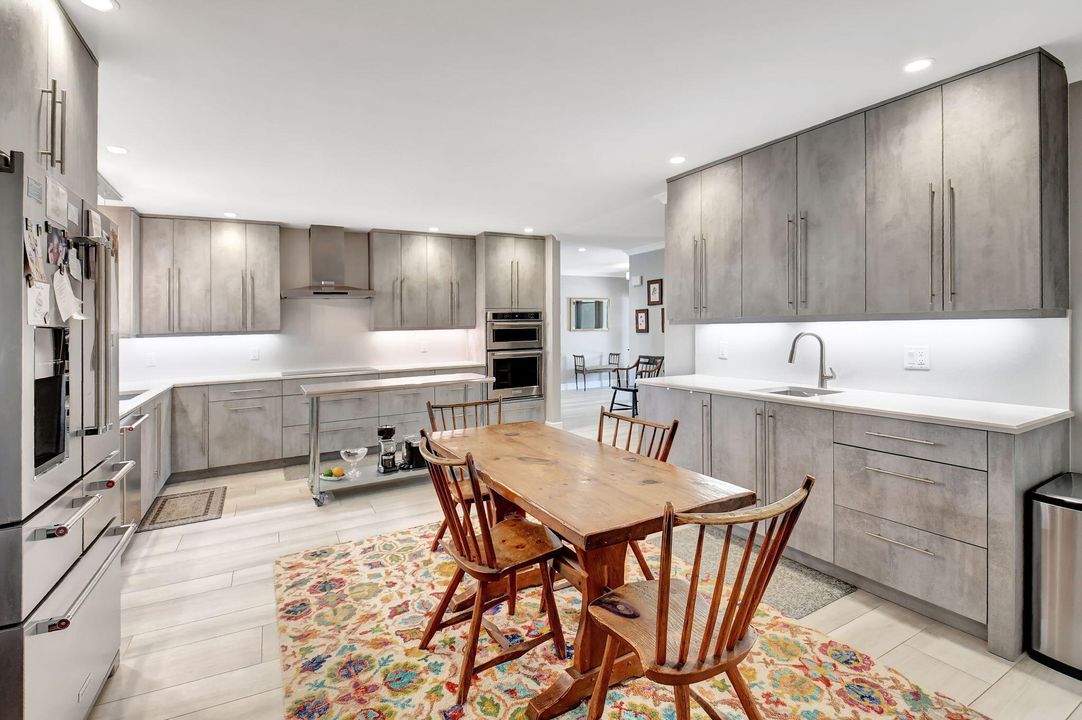 For Sale: $1,750,000 (4 beds, 3 baths, 2884 Square Feet)