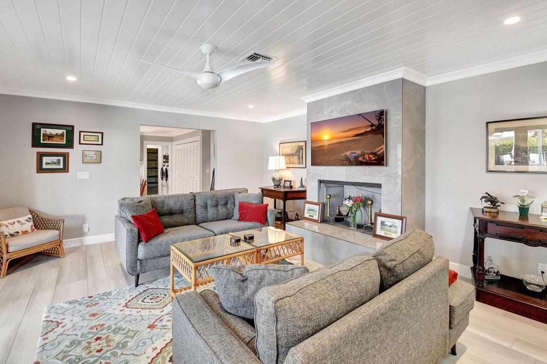 For Sale: $1,750,000 (4 beds, 3 baths, 2884 Square Feet)