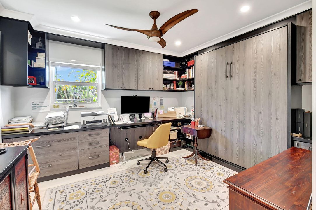 For Sale: $1,750,000 (4 beds, 3 baths, 2884 Square Feet)