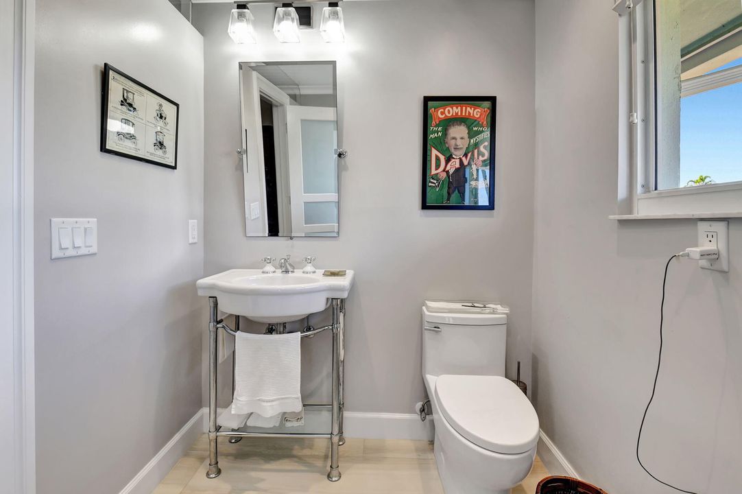 For Sale: $1,750,000 (4 beds, 3 baths, 2884 Square Feet)