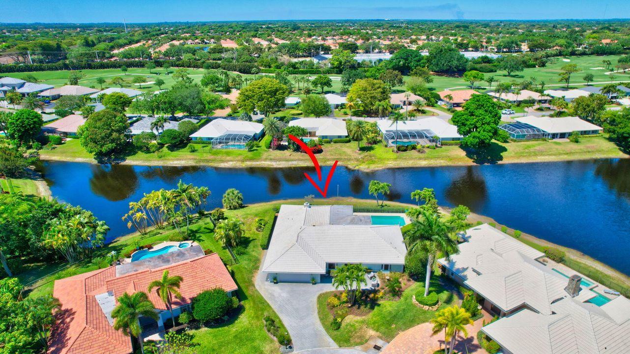 For Sale: $1,750,000 (4 beds, 3 baths, 2884 Square Feet)