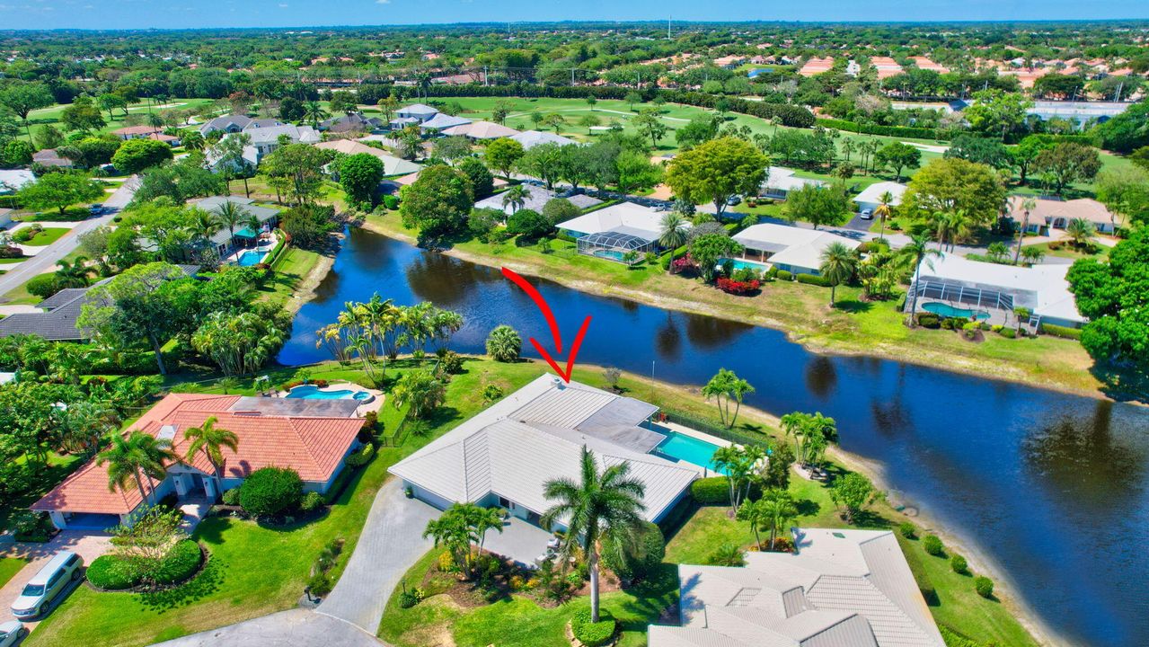 For Sale: $1,750,000 (4 beds, 3 baths, 2884 Square Feet)