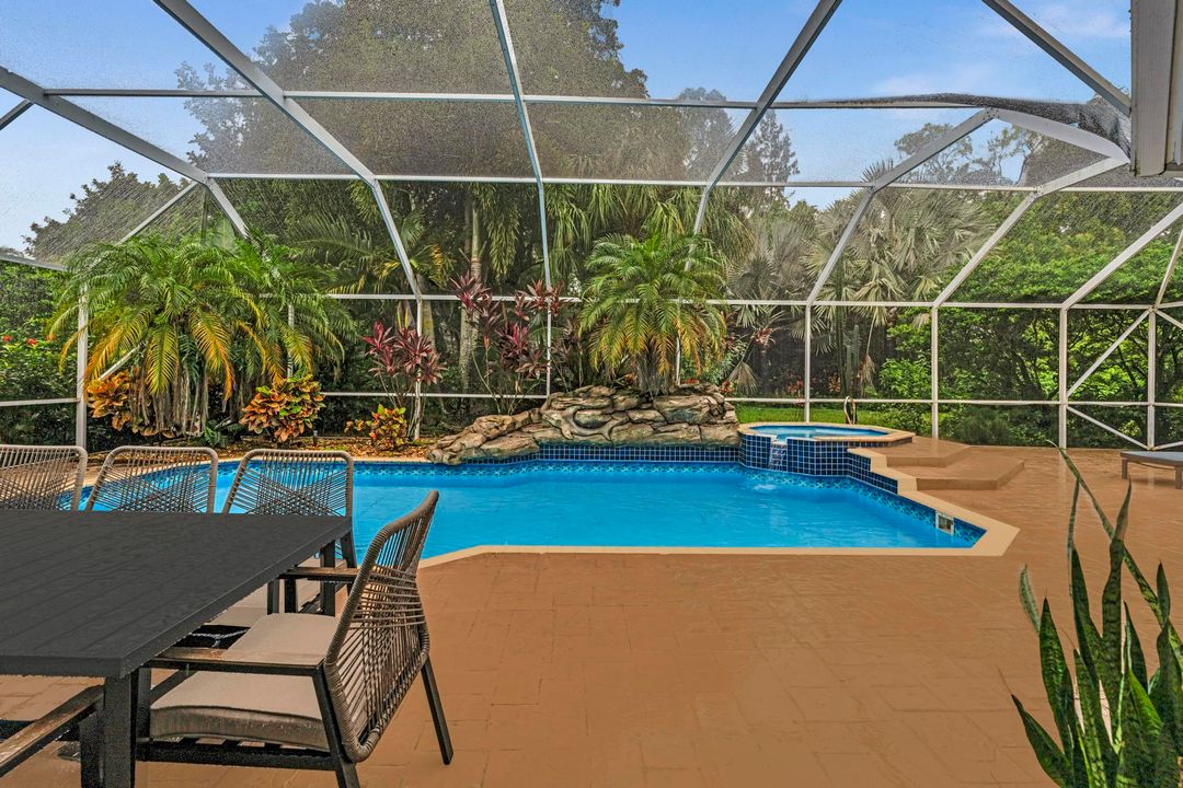 Active With Contract: $12,000 (3 beds, 3 baths, 2330 Square Feet)