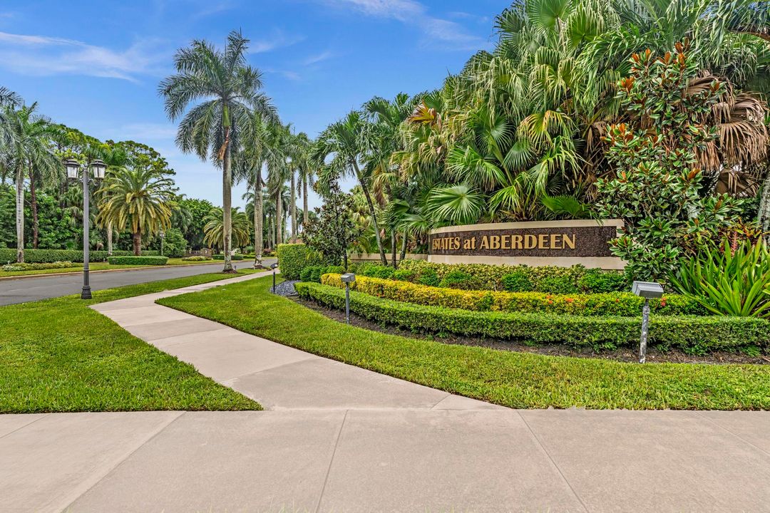 Active With Contract: $12,000 (3 beds, 3 baths, 2330 Square Feet)