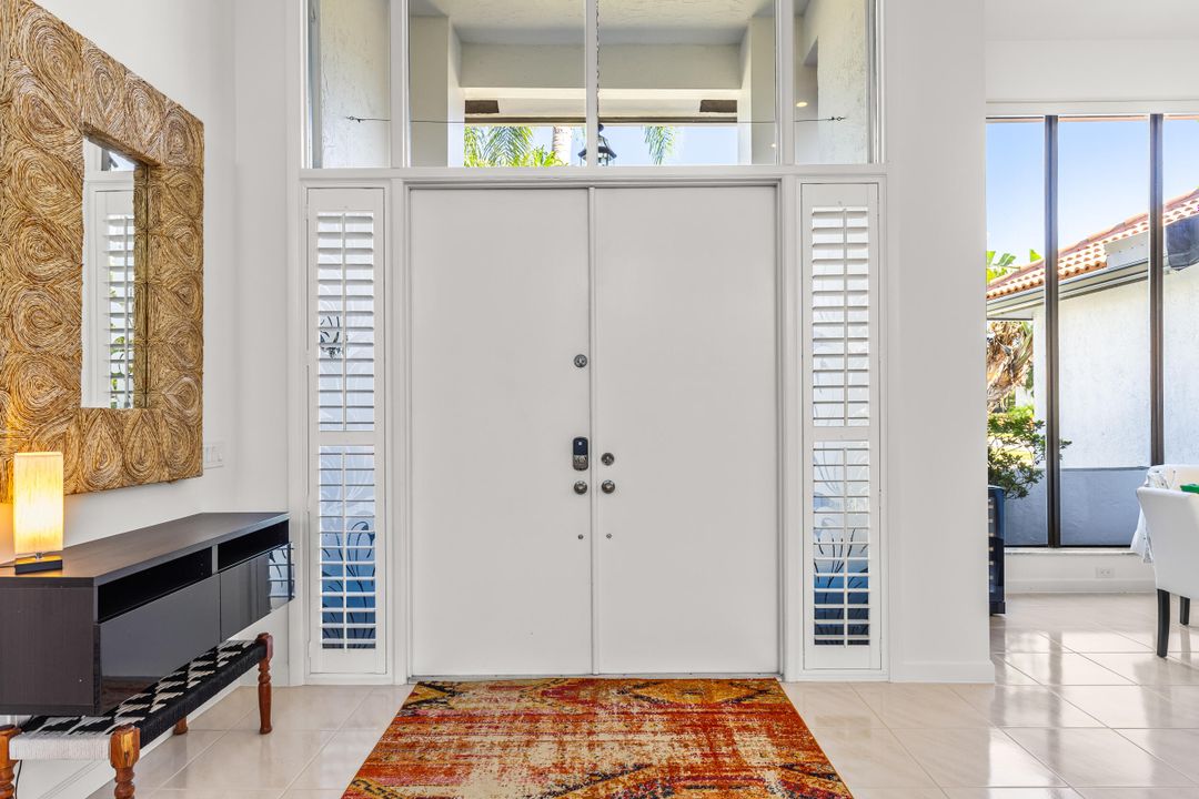 合同活跃: $1,299,000 (4 贝兹, 3 浴室, 3416 平方英尺)