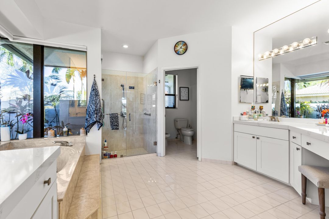 合同活跃: $1,299,000 (4 贝兹, 3 浴室, 3416 平方英尺)