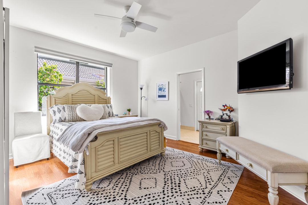 合同活跃: $1,299,000 (4 贝兹, 3 浴室, 3416 平方英尺)