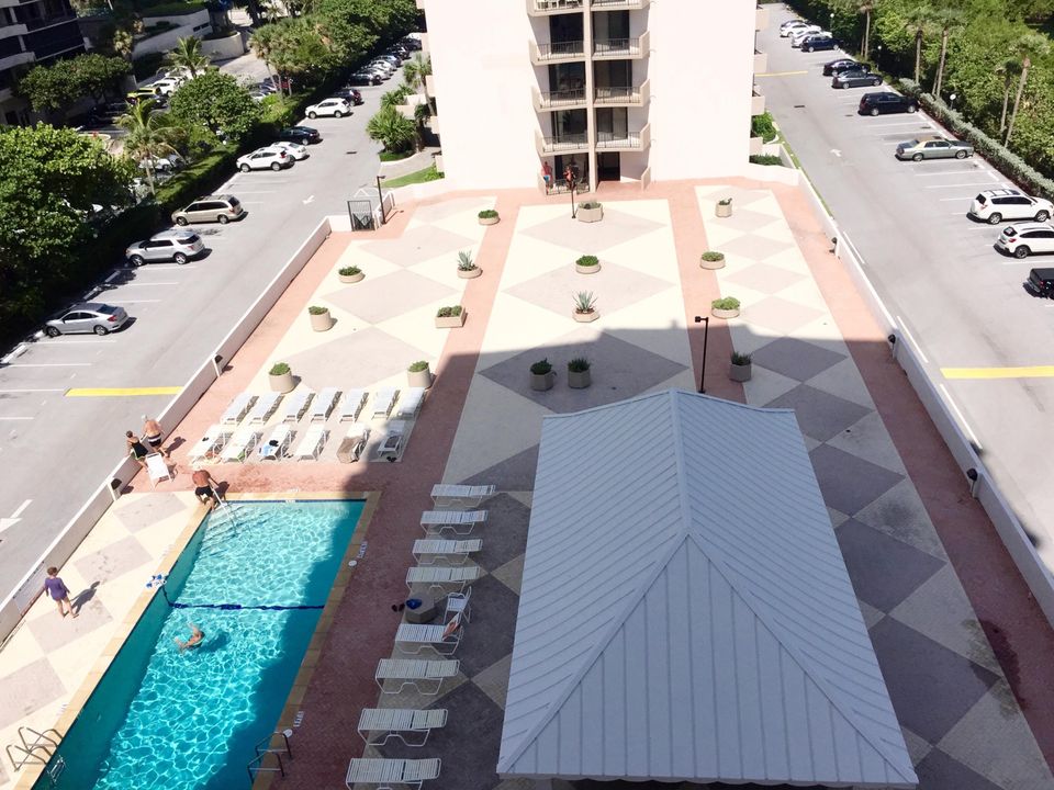 合同活跃: $7,500 (2 贝兹, 2 浴室, 1210 平方英尺)