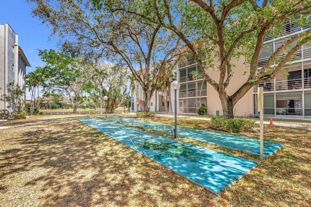 Activo con contrato: $65,000 (2 camas, 2 baños, 1070 Pies cuadrados)