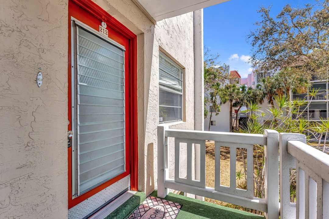 Activo con contrato: $65,000 (2 camas, 2 baños, 1070 Pies cuadrados)