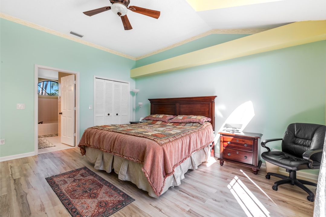 Active With Contract: $560,000 (3 beds, 2 baths, 1948 Square Feet)