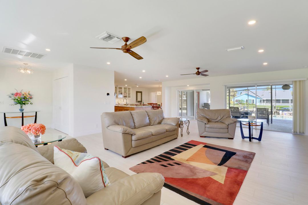For Sale: $2,299,000 (4 beds, 2 baths, 2545 Square Feet)