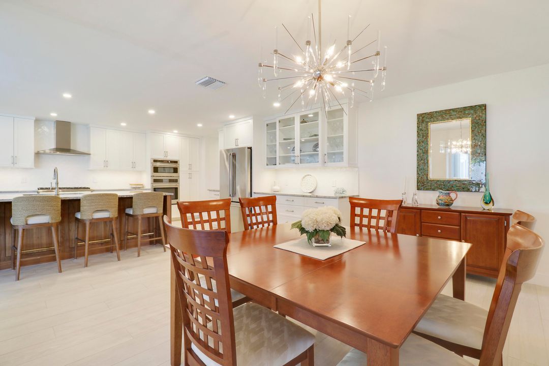 For Sale: $2,299,000 (4 beds, 2 baths, 2545 Square Feet)