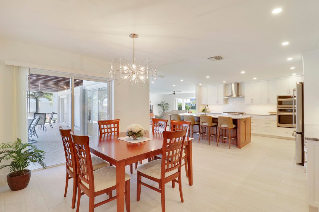 For Sale: $2,299,000 (4 beds, 2 baths, 2545 Square Feet)