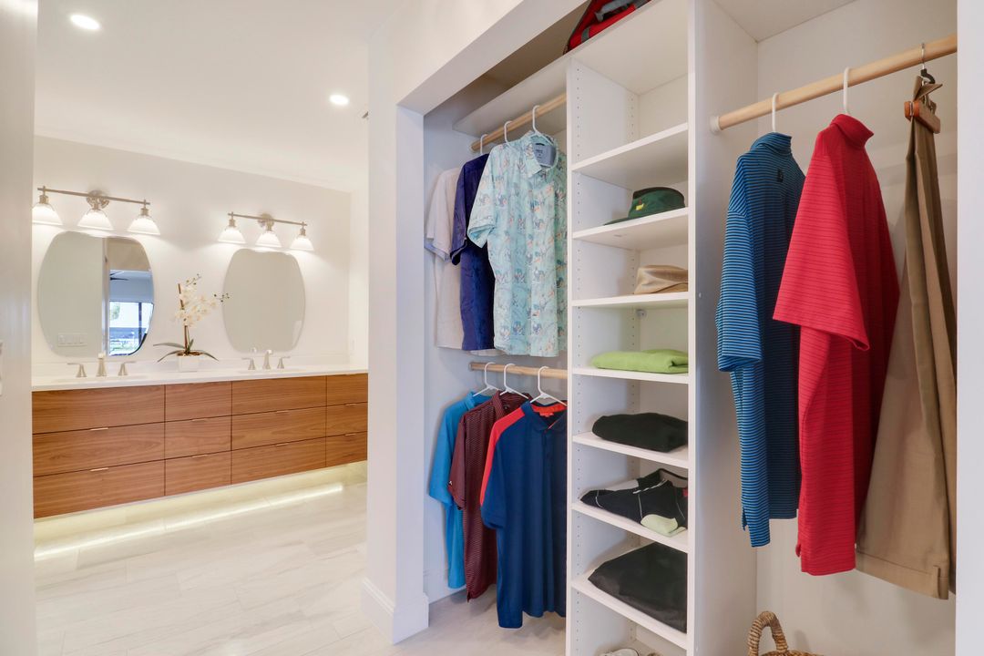 For Sale: $2,299,000 (4 beds, 2 baths, 2545 Square Feet)