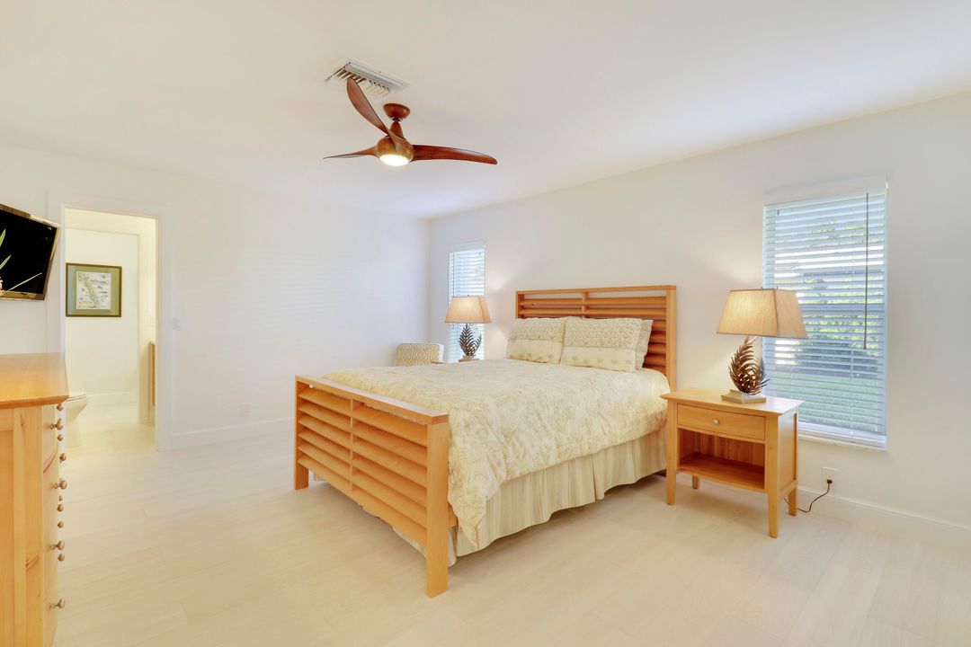 For Sale: $2,299,000 (4 beds, 2 baths, 2545 Square Feet)