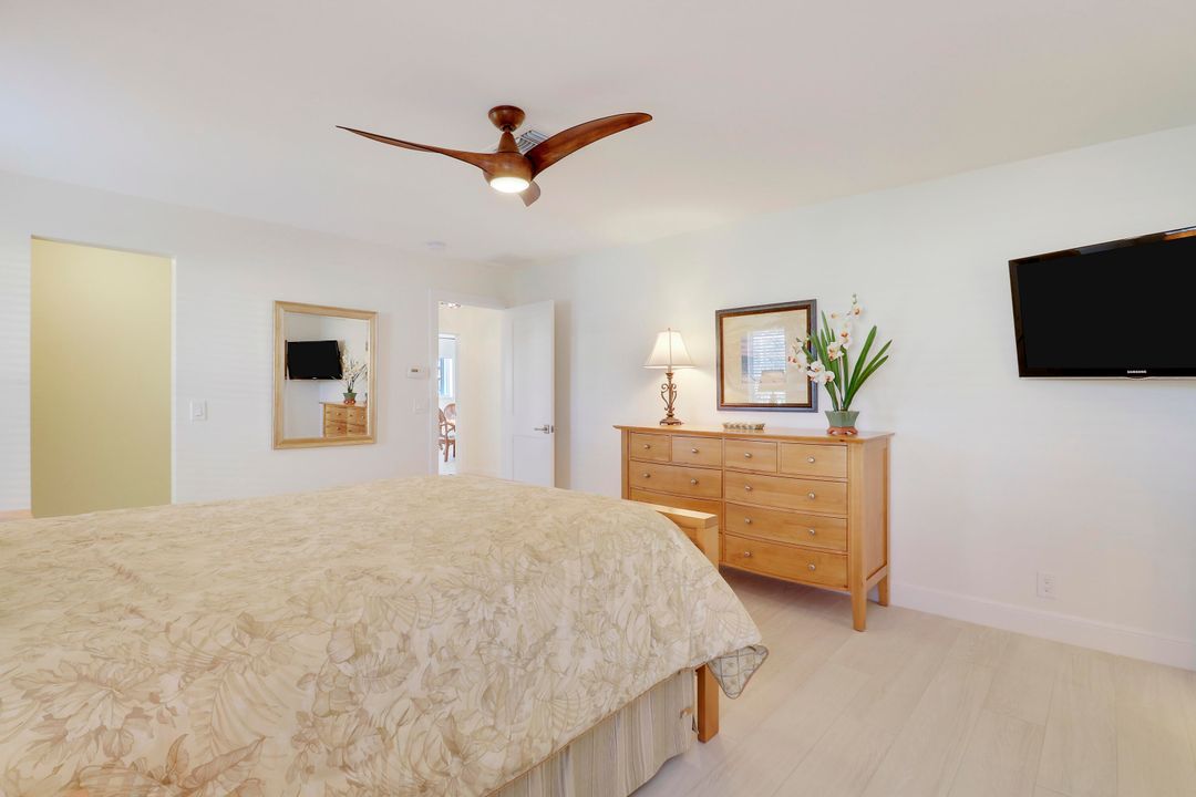 For Sale: $2,299,000 (4 beds, 2 baths, 2545 Square Feet)