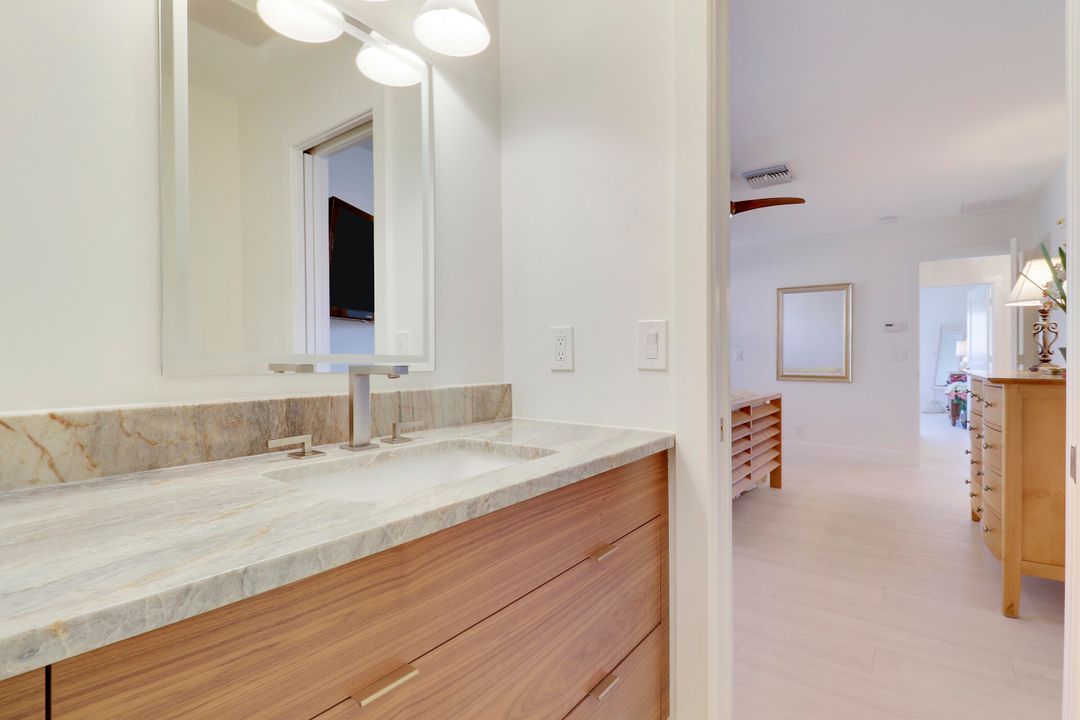 For Sale: $2,299,000 (4 beds, 2 baths, 2545 Square Feet)