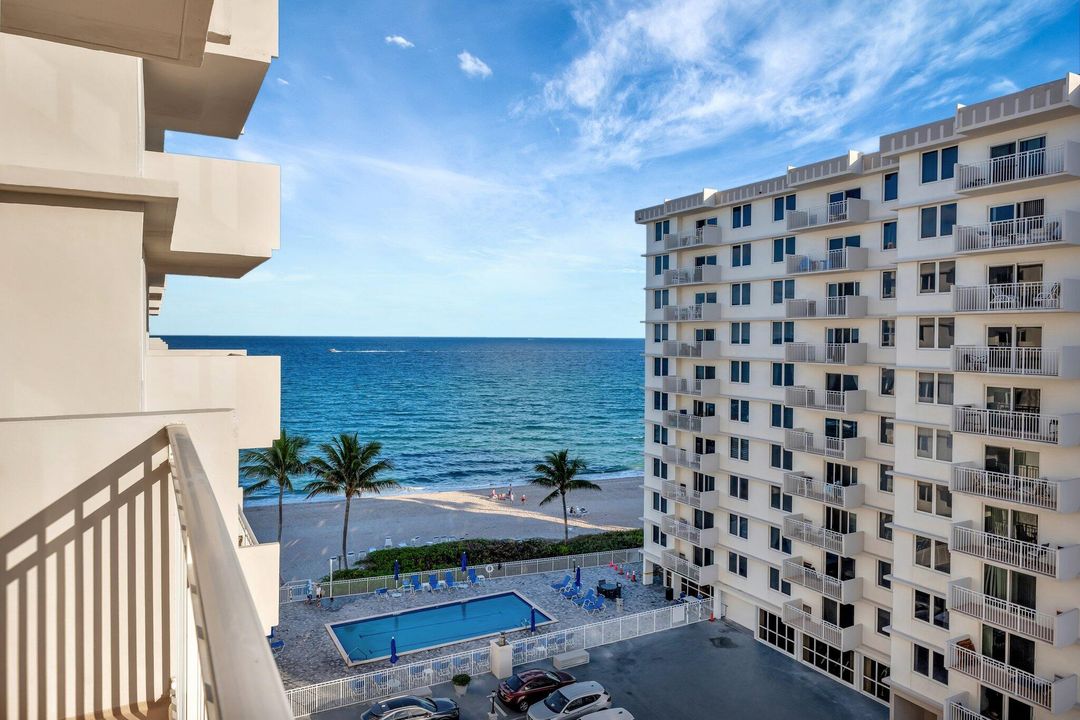 For Sale: $460,000 (1 beds, 1 baths, 900 Square Feet)