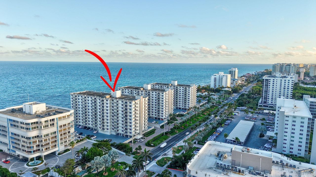 For Sale: $460,000 (1 beds, 1 baths, 900 Square Feet)