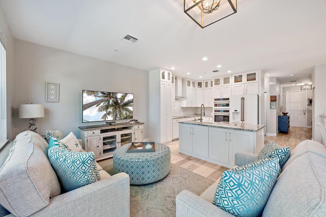 Recently Sold: $399,000 (3 beds, 2 baths, 1770 Square Feet)