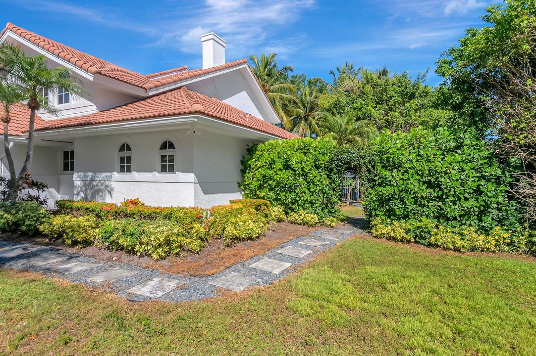 待售: $2,100,000 (6 贝兹, 6 浴室, 5958 平方英尺)