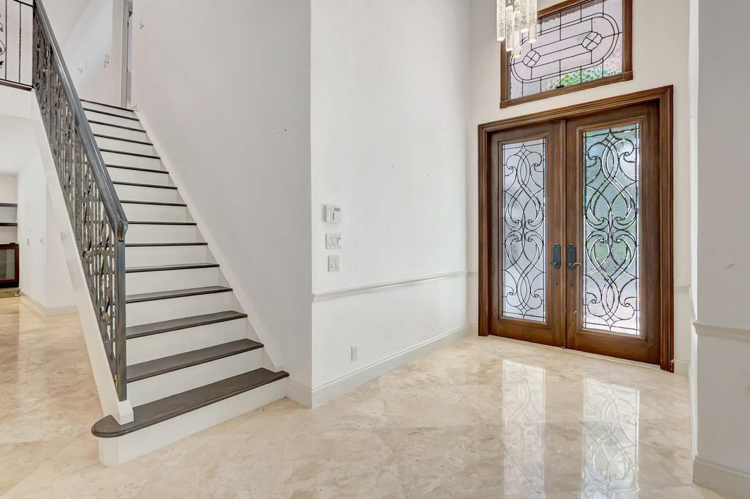 待售: $2,100,000 (6 贝兹, 6 浴室, 5958 平方英尺)