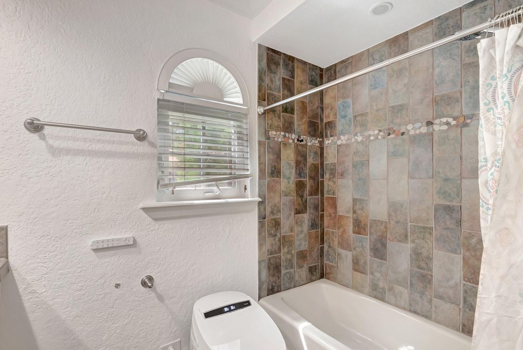 待售: $2,100,000 (6 贝兹, 6 浴室, 5958 平方英尺)