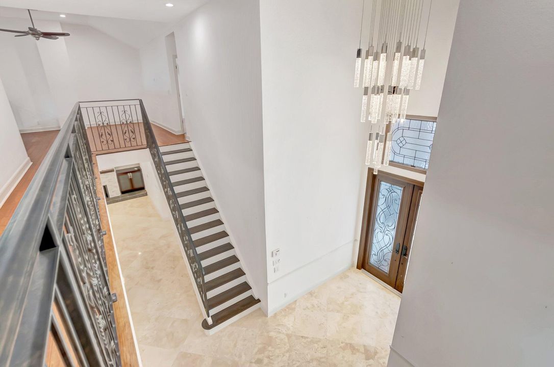 待售: $2,100,000 (6 贝兹, 6 浴室, 5958 平方英尺)