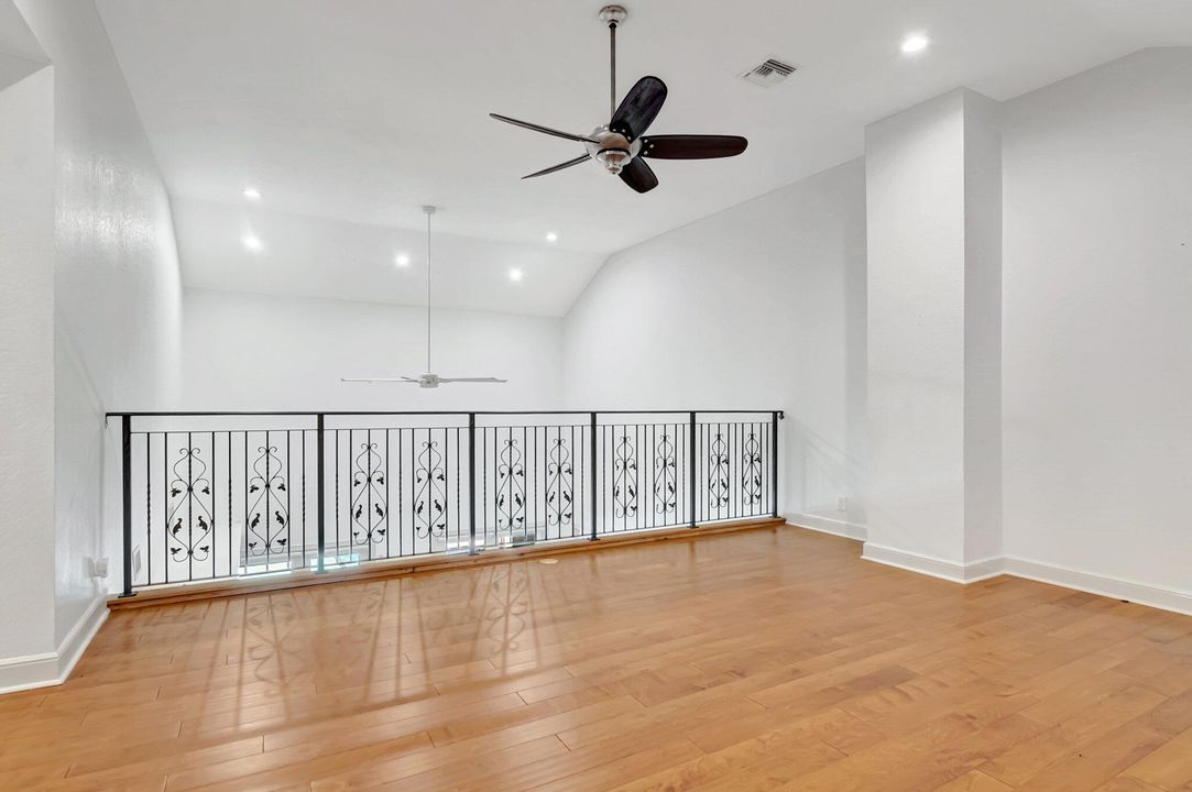 待售: $2,100,000 (6 贝兹, 6 浴室, 5958 平方英尺)