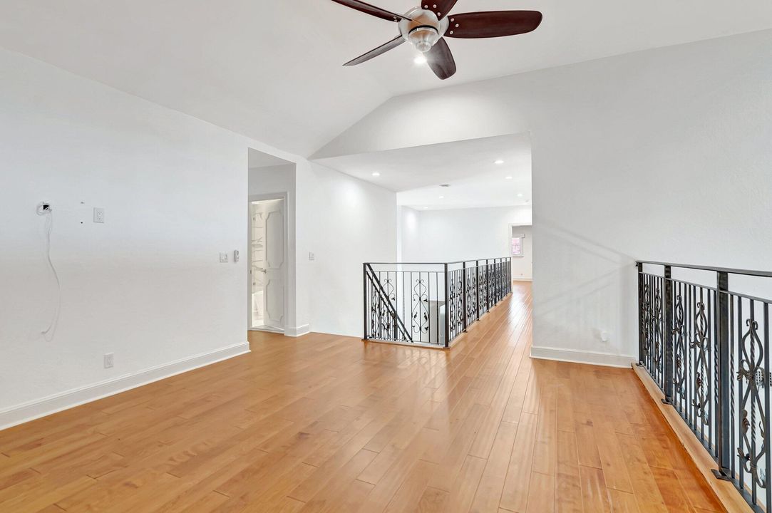 待售: $2,100,000 (6 贝兹, 6 浴室, 5958 平方英尺)