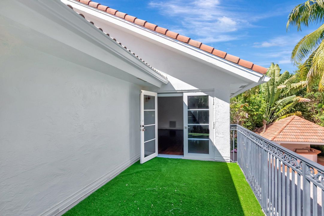 待售: $2,100,000 (6 贝兹, 6 浴室, 5958 平方英尺)