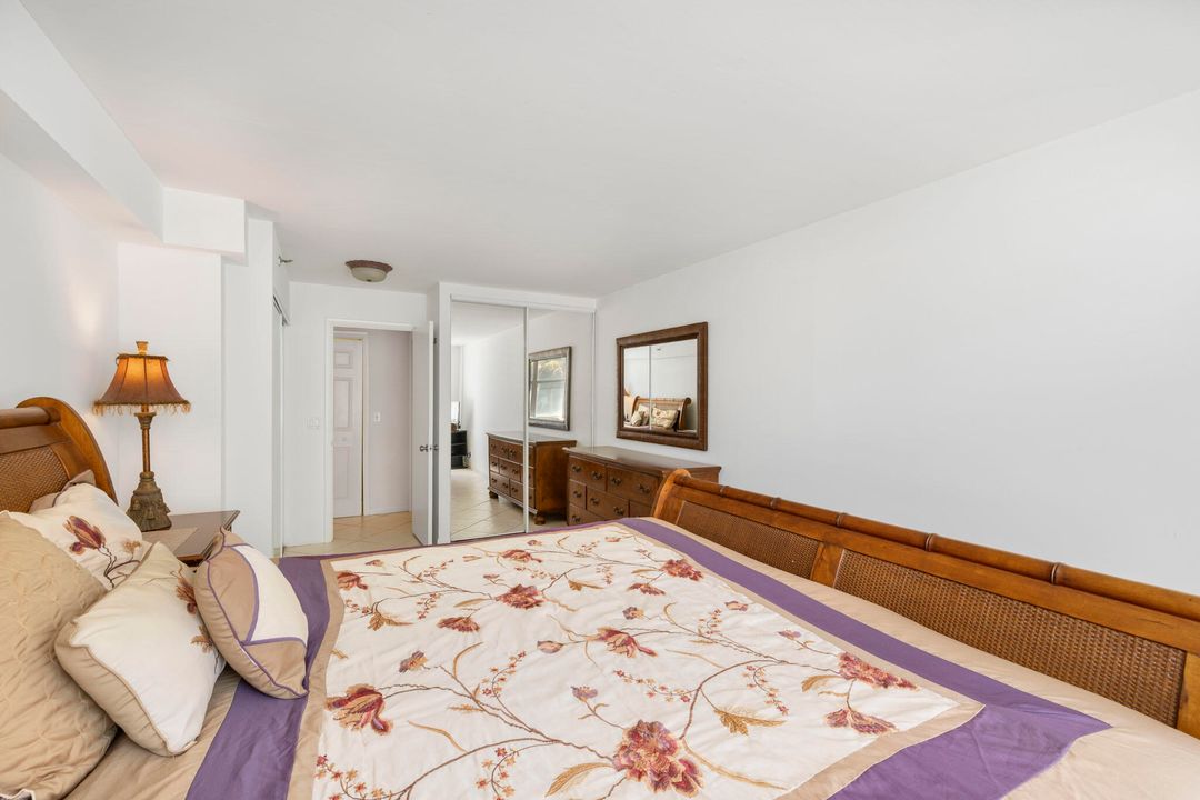 For Sale: $499,000 (2 beds, 2 baths, 1100 Square Feet)