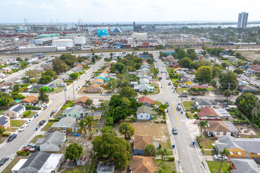 Active With Contract: $105,000 (0 beds, 0 baths, 0 Square Feet)